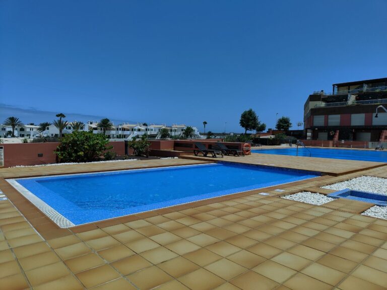 Piscina de Marluma Marfolin 12